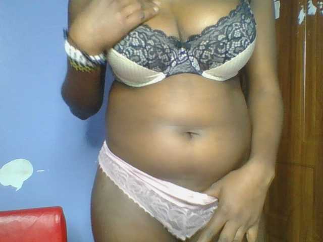 Sweetchely live cam on BongaCams