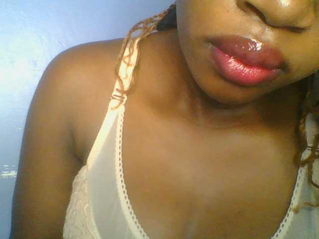 Sweetchely live cam on BongaCams