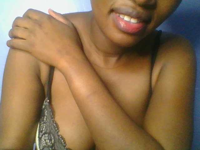 Sweetchely live cam on BongaCams
