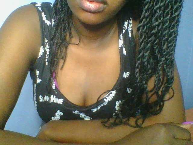 Sweetchely live webcam show