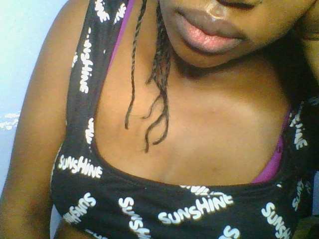 Sweetchely live cam on BongaCams