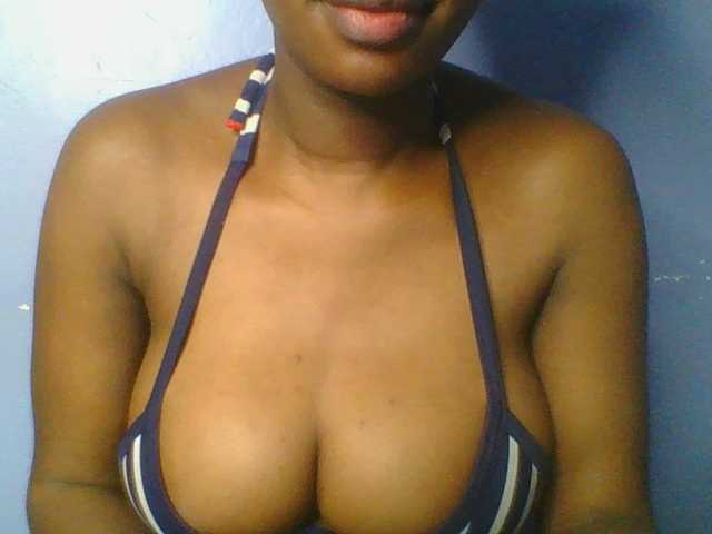 Sweetchely live cam on BongaCams