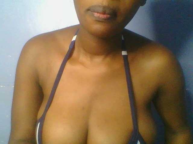 Sweetchely live cam on BongaCams