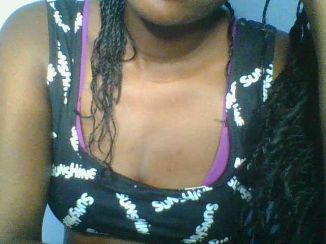 Sweetchely live webcam show