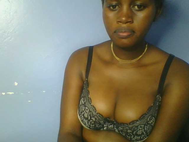 Sweetchely live cam on BongaCams