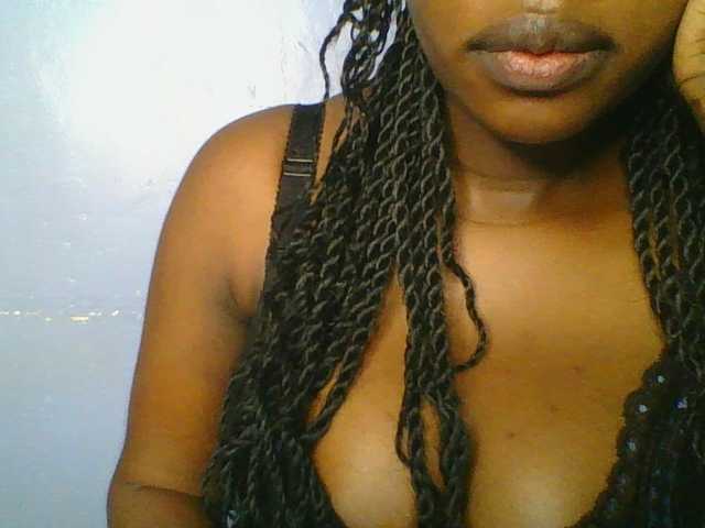 Sweetchely live cam on BongaCams
