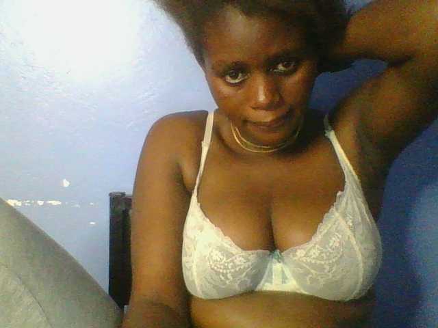 Sweetchely live cam on BongaCams