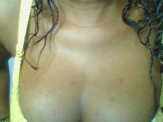 Sweetchely live cam on UnifiedCams