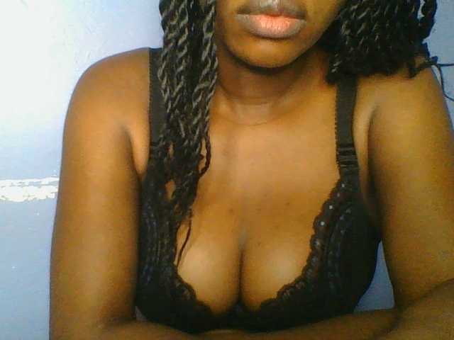 Sweetchely live cam on BongaCams