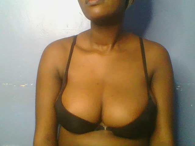 Sweetchely live cam on UnifiedCams