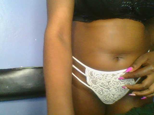 Sweetchely live webcam show