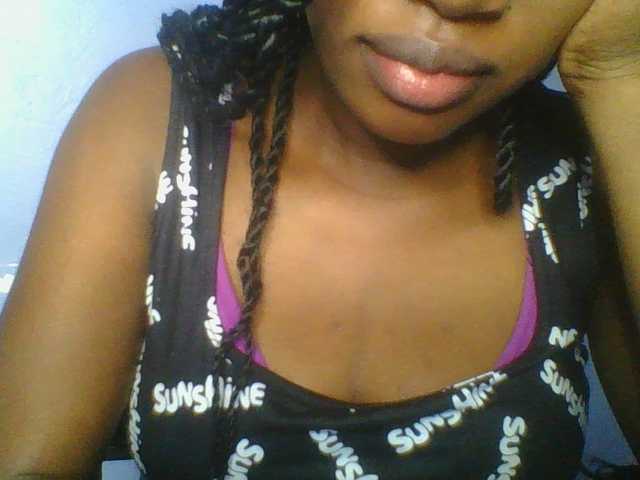 Sweetchely live cam on BongaCams