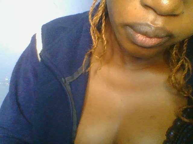 Sweetchely live cam on BongaCams