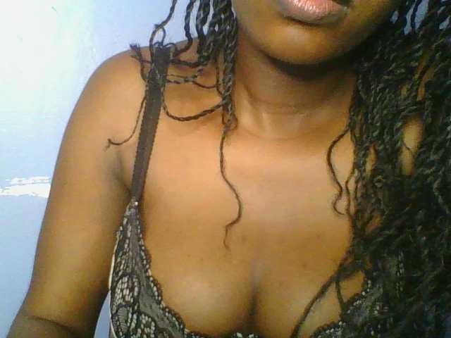Sweetchely live webcam show