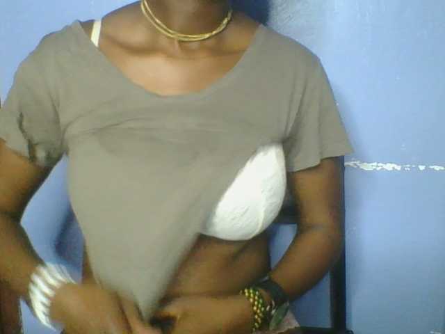 Sweetchely live cam on BongaCams