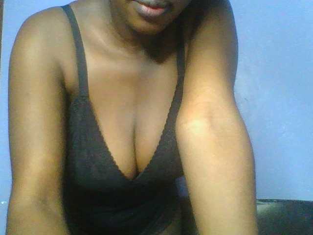 Sweetchely live cam on BongaCams