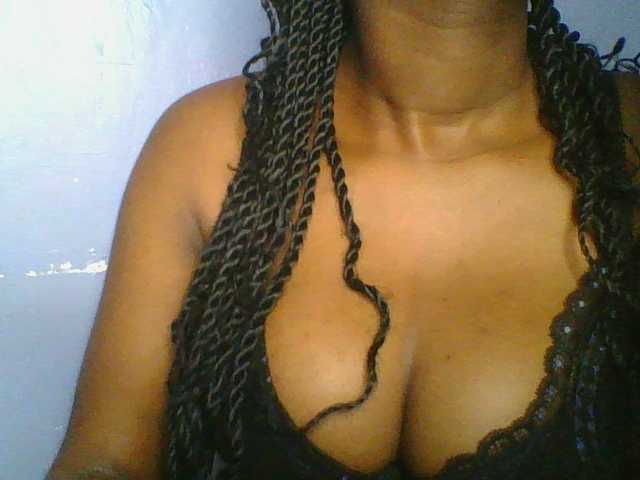 Sweetchely live cam on BongaCams
