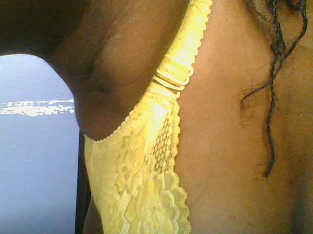 Sweetchely live cam on BongaCams