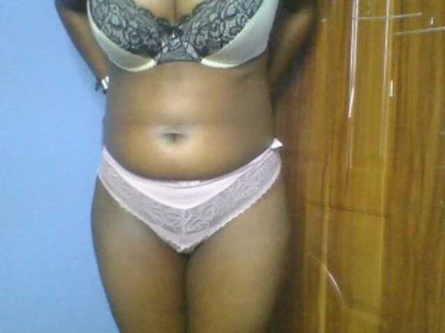 Sweetchely live cam on BongaCams