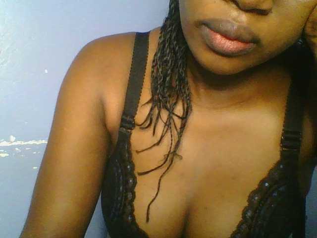 Sweetchely live webcam show