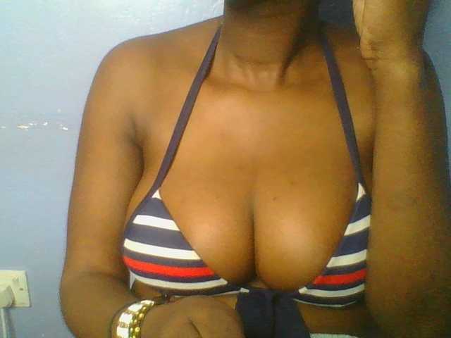 Sweetchely live cam on BongaCams