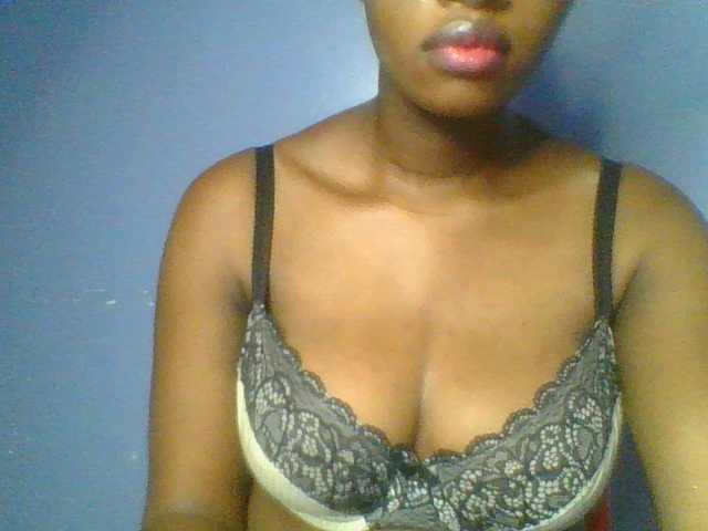 Sweetchely live cam on BongaCams