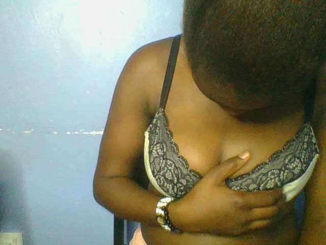 Sweetchely live cam on BongaCams