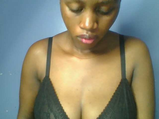 Sweetchely live cam on BongaCams