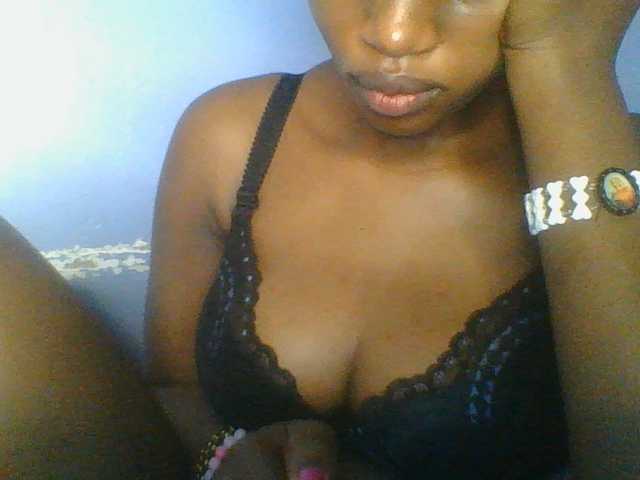 Sweetchely live cam on BongaCams