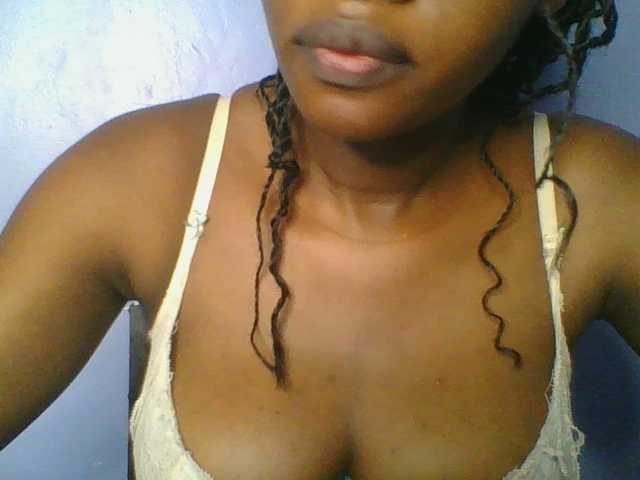 Sweetchely live cam on BongaCams