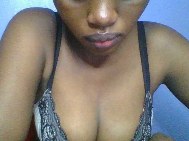 Sweetchely live cam on BongaCams