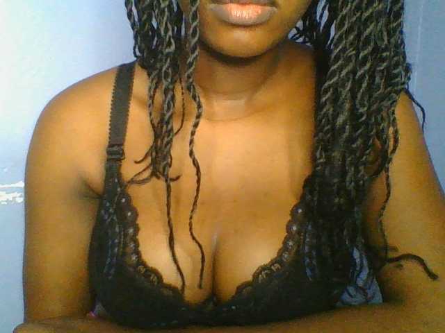 Sweetchely live cam on BongaCams