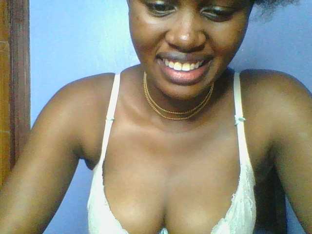 Sweetchely live cam on BongaCams