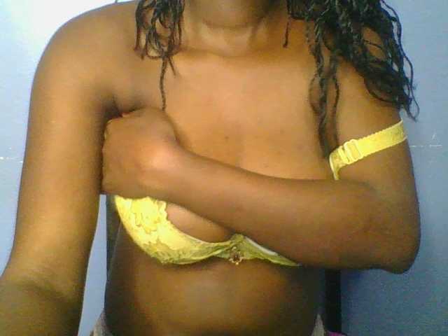 Sweetchely live webcam show