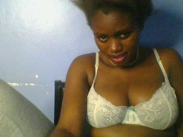 Sweetchely live cam on BongaCams