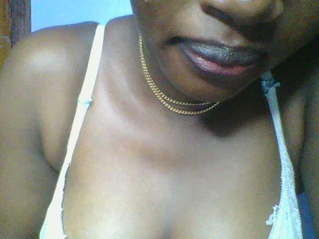 Sweetchely live cam on BongaCams