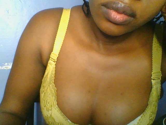Sweetchely live cam on BongaCams