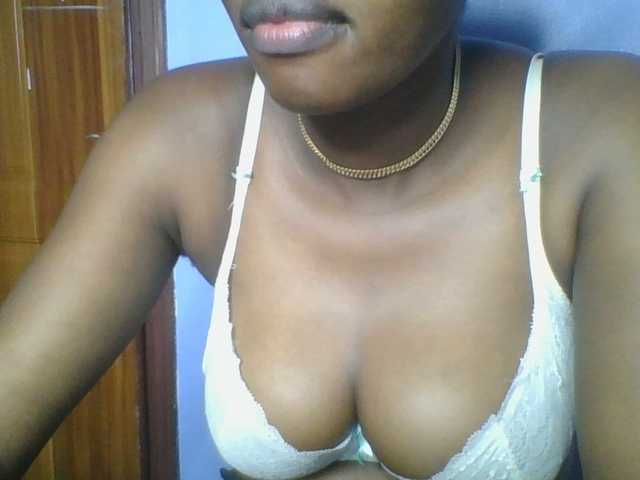 Sweetchely live cam on BongaCams