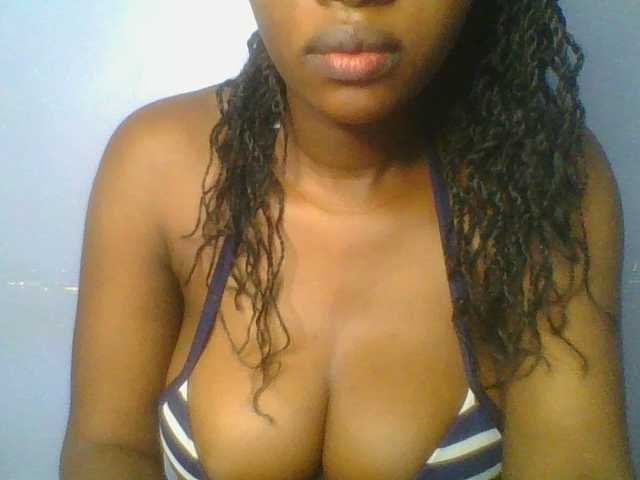 Sweetchely live cam on BongaCams