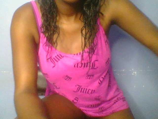 Sweetchely live cam on BongaCams
