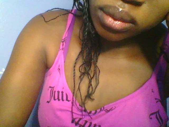 Sweetchely Live Cam on BongaCams
