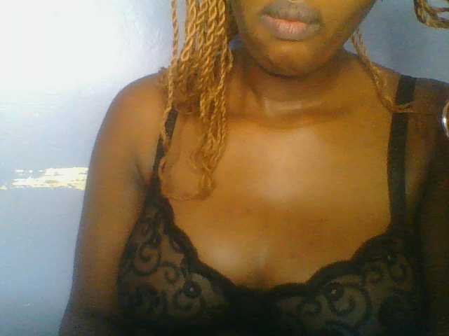 Sweetchely live cam on BongaCams
