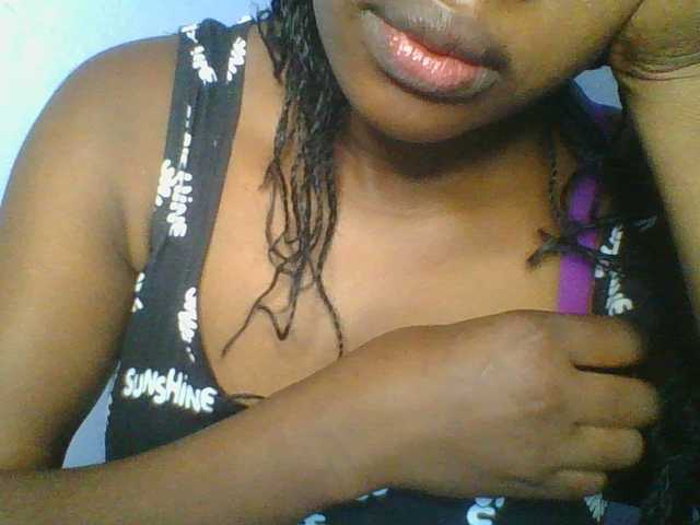 Sweetchely live cam on BongaCams
