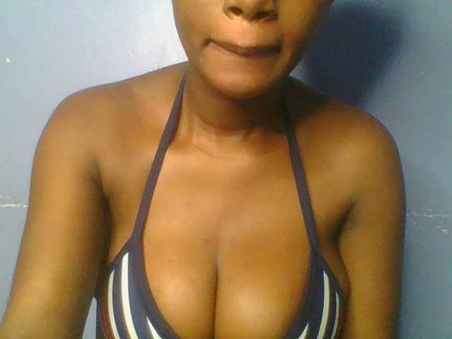 Sweetchely live cam on UnifiedCams