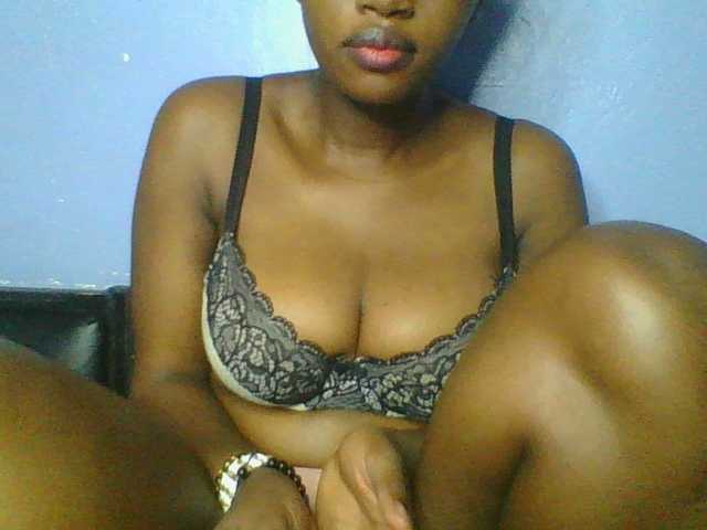 Sweetchely live cam on BongaCams