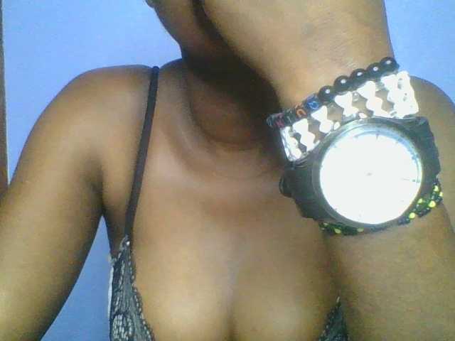 Sweetchely live cam on BongaCams