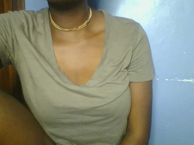 Sweetchely live cam on BongaCams