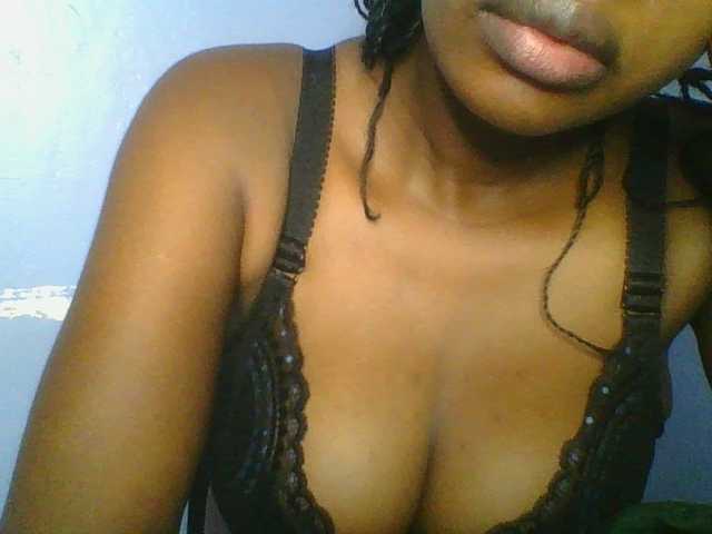 Sweetchely live webcam show