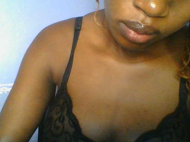 Sweetchely live cam on BongaCams