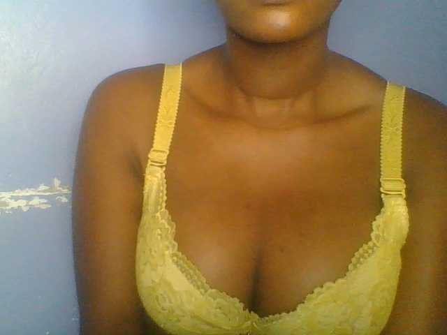 Sweetchely live cam on BongaCams